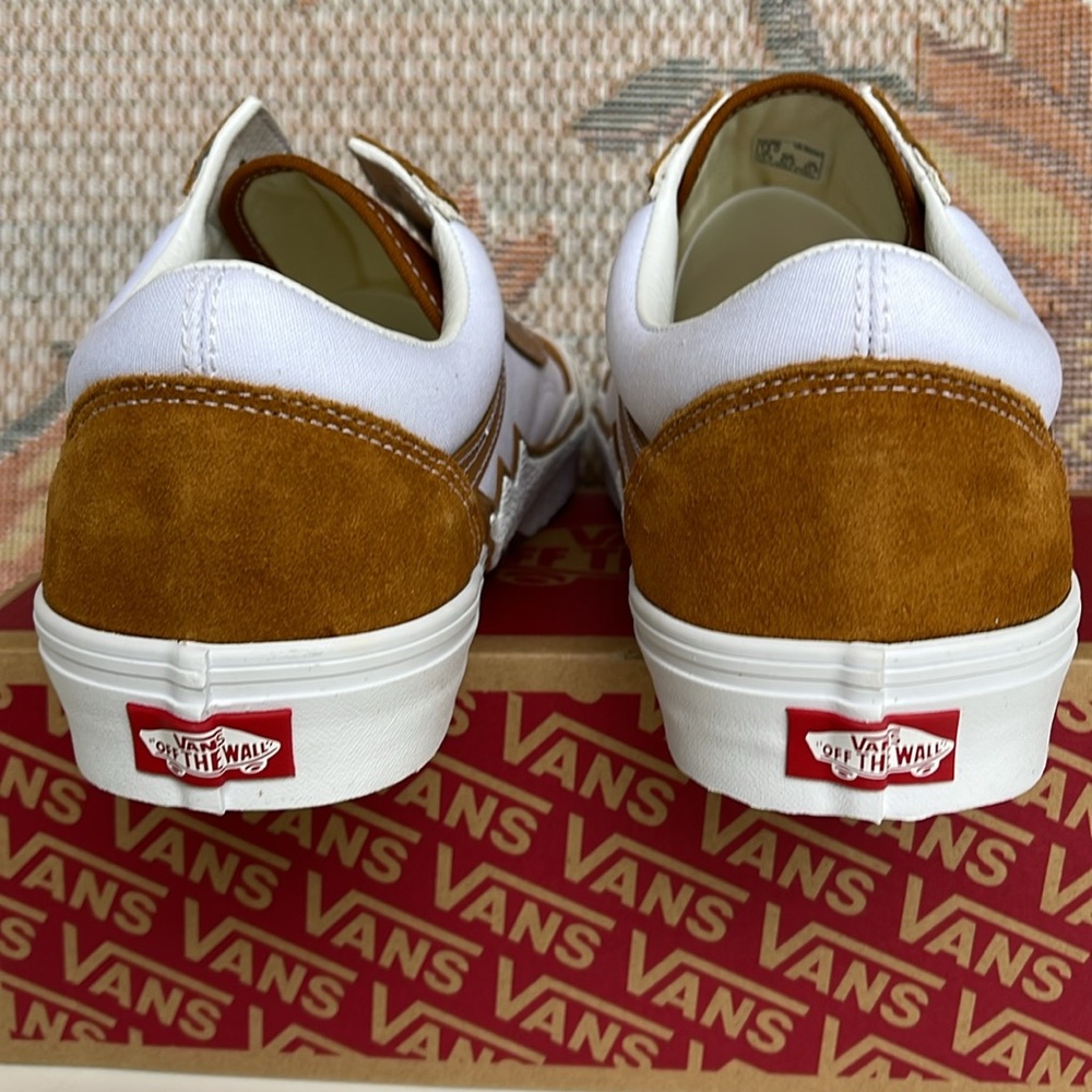 Vans Men’s Old Skool Bolt
Cathay Spice
VN0009Q5KFR sneakers - Picture 9 of 16